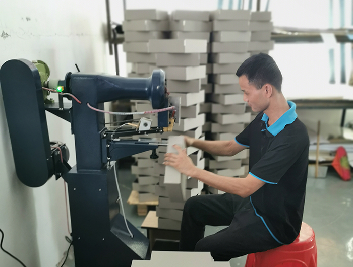 簡(jiǎn)單好看的化妝品包裝盒 簡(jiǎn)單好看的化妝品包裝盒